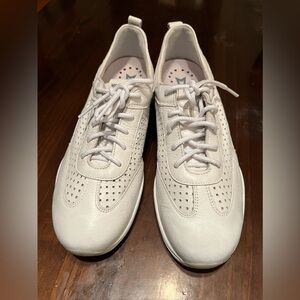 MEPHISTO womens leather white comfort shoes Sz 6.5